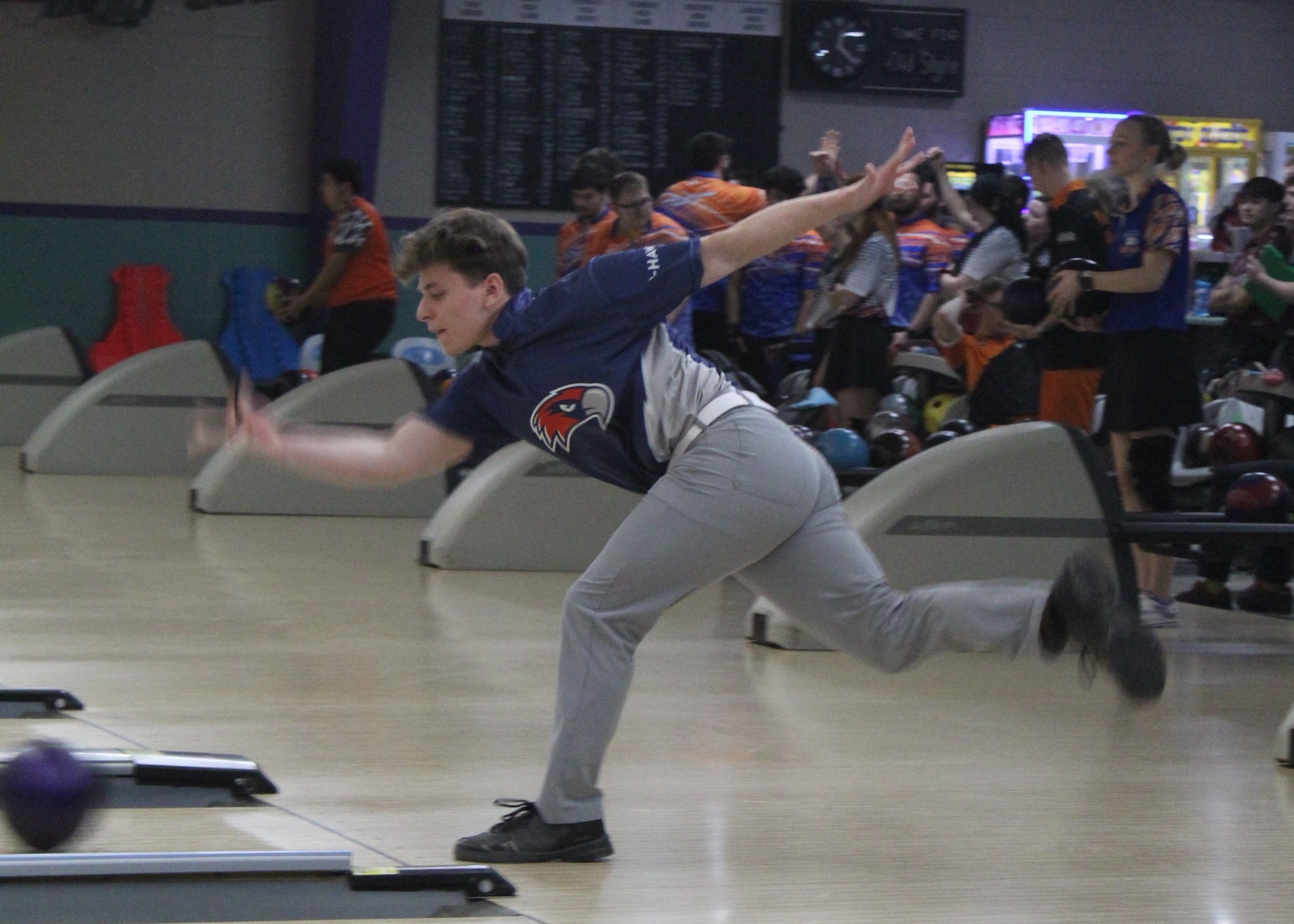 Fandrich Leads V-Hawks at Kegel Classic