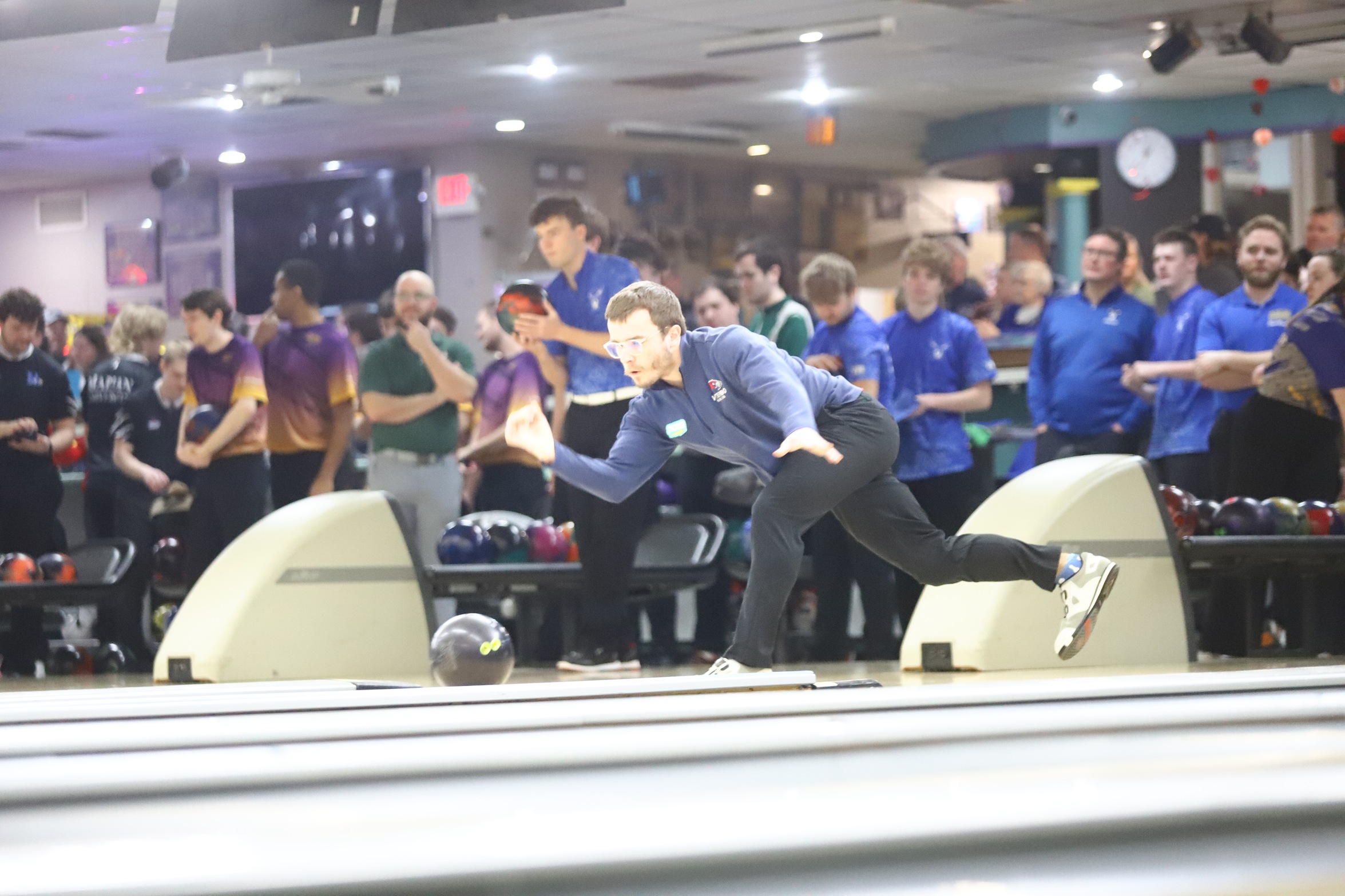 Fandrich Leads in Home Tournament