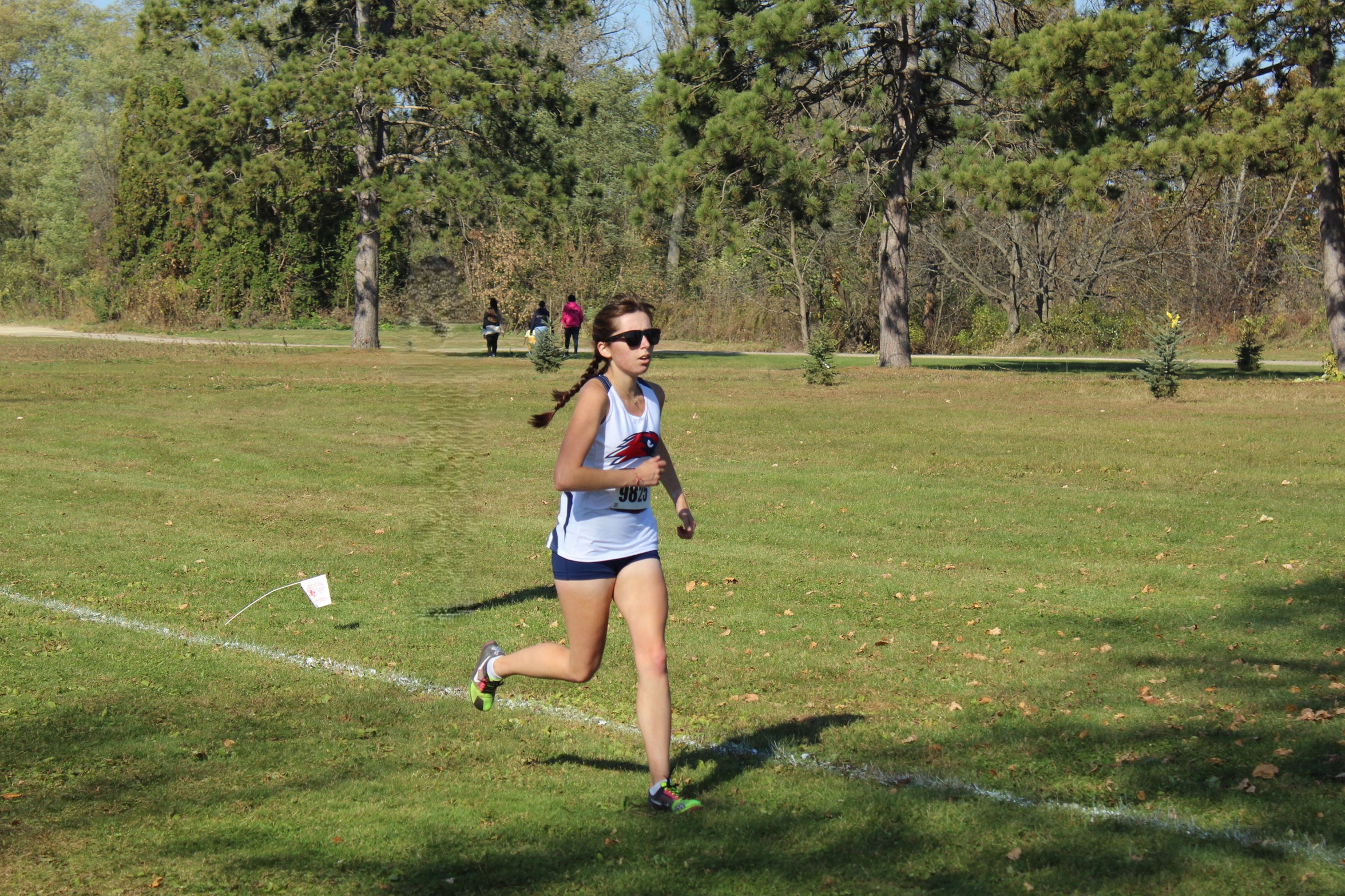 V-Hawks Run at Annual Tori Neubauer Invite
